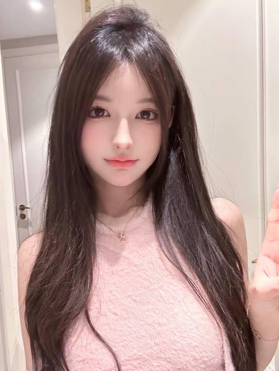 丝线与茶烟，蜀绣艺人指尖的细腻艺术